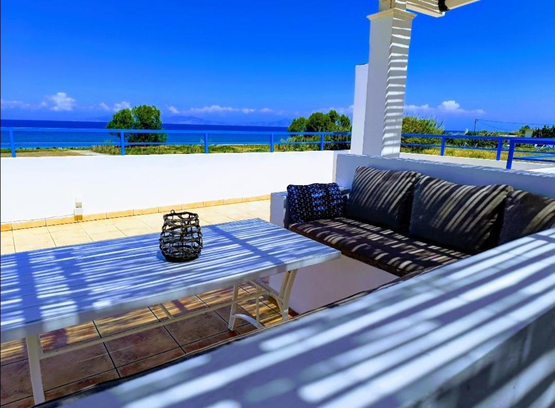 Nautilus Beach House Paradisi  Luaran gambar